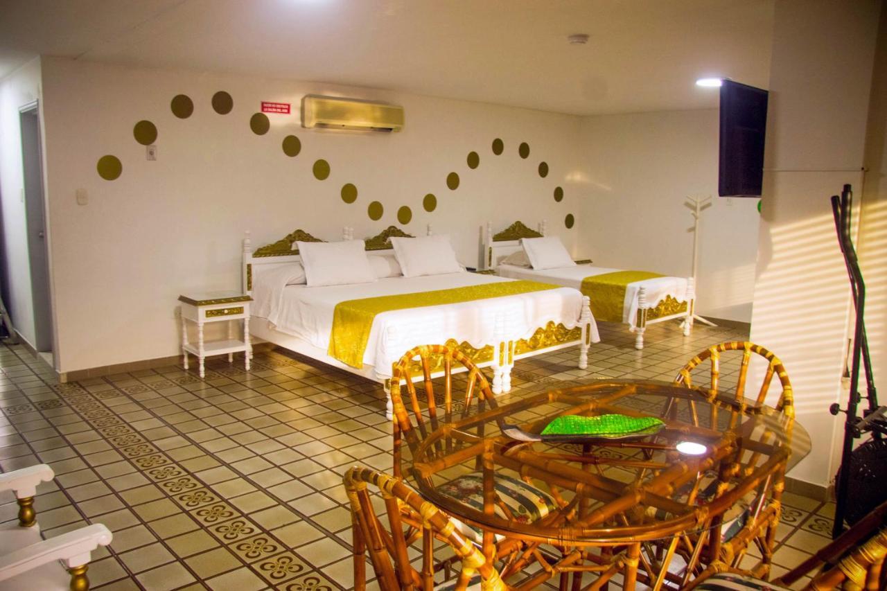 Hotel Mall Santana Del Río La Dorada Esterno foto