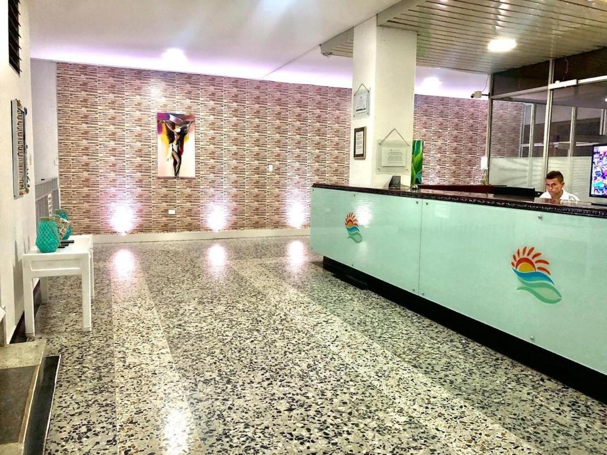 Hotel Mall Santana Del Río La Dorada Esterno foto