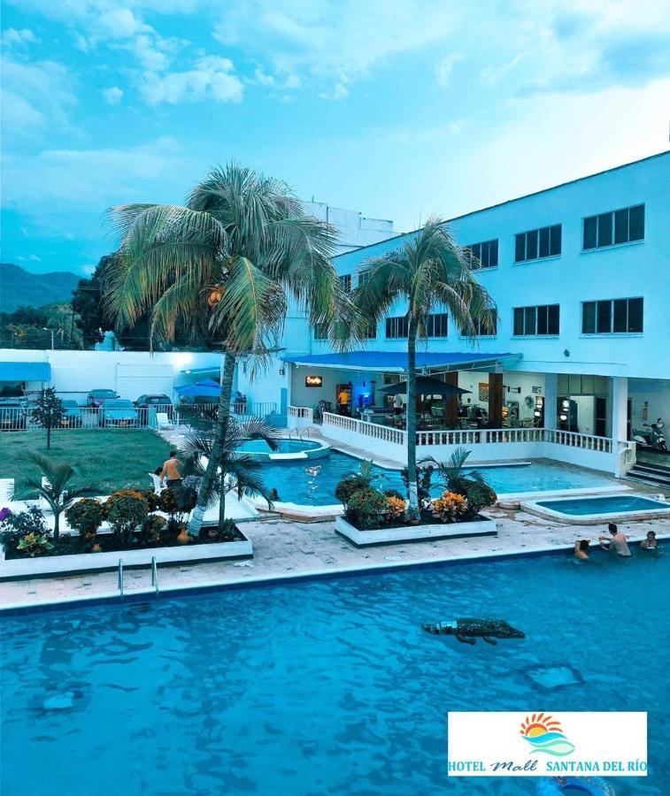 Hotel Mall Santana Del Río La Dorada Esterno foto