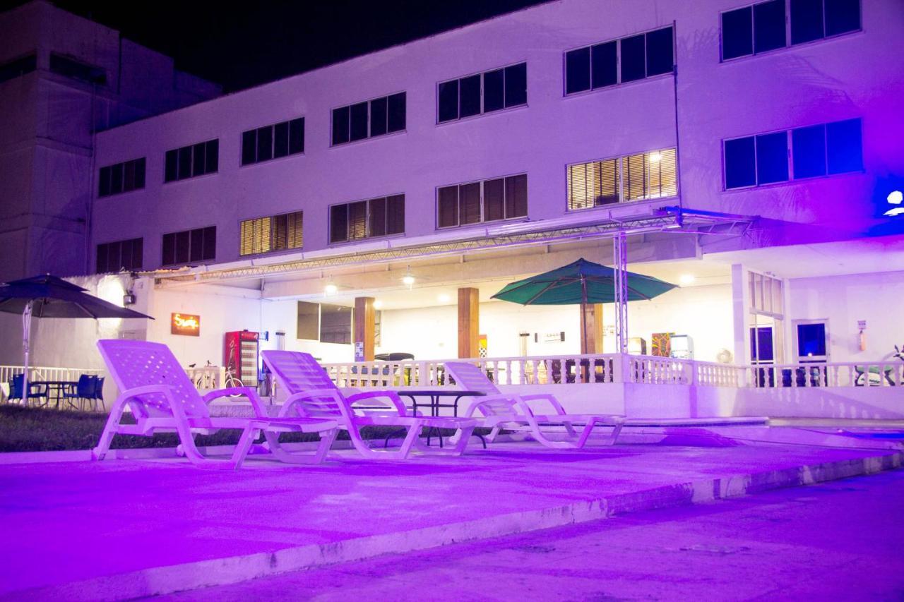 Hotel Mall Santana Del Río La Dorada Esterno foto
